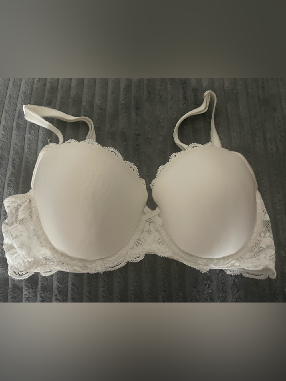 Victoria's Secret Lined demi Bra 34D NWT
